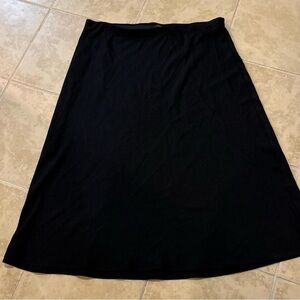 Halogen Classic Black A-Line Midi Skirt. Size: X1
